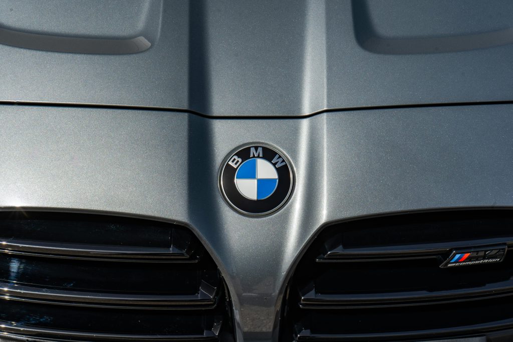 Nowoczesne BMW 3 wynajem Katowice – idealny wybór dla miłośników komfortu i sportowej jazdy w sercu Śląska.

